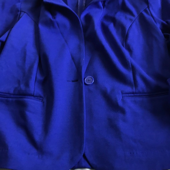 Blue Blazer - Picture 2 of 4